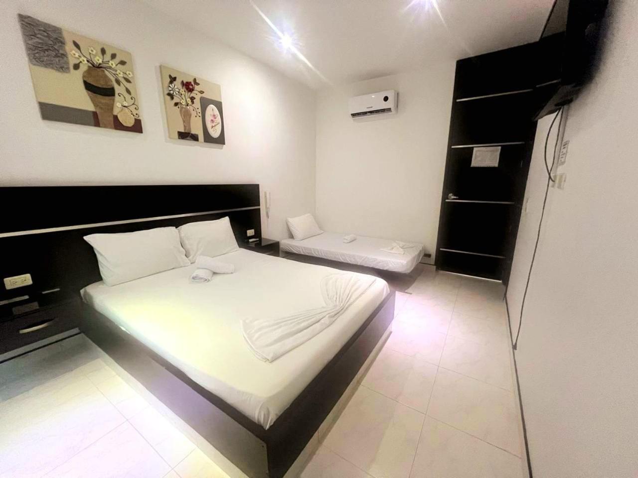 Hotel Suite Royal Melgar Luaran gambar