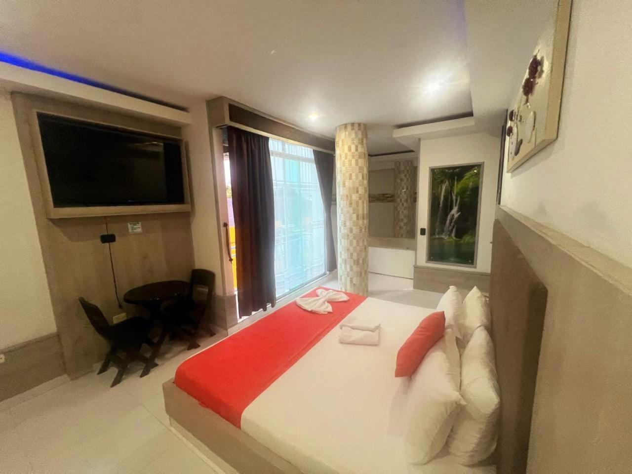Hotel Suite Royal Melgar Luaran gambar