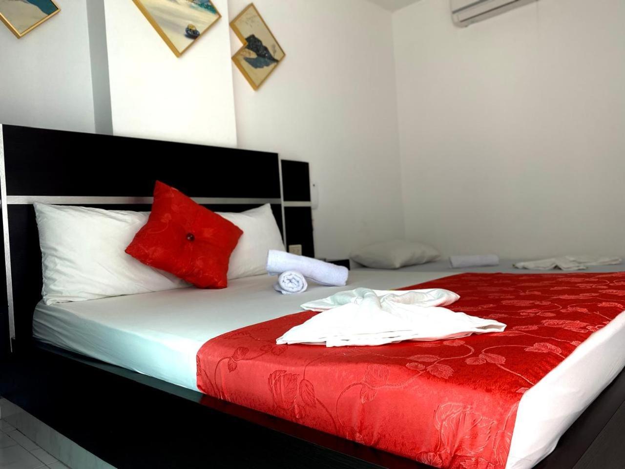Hotel Suite Royal Melgar Luaran gambar